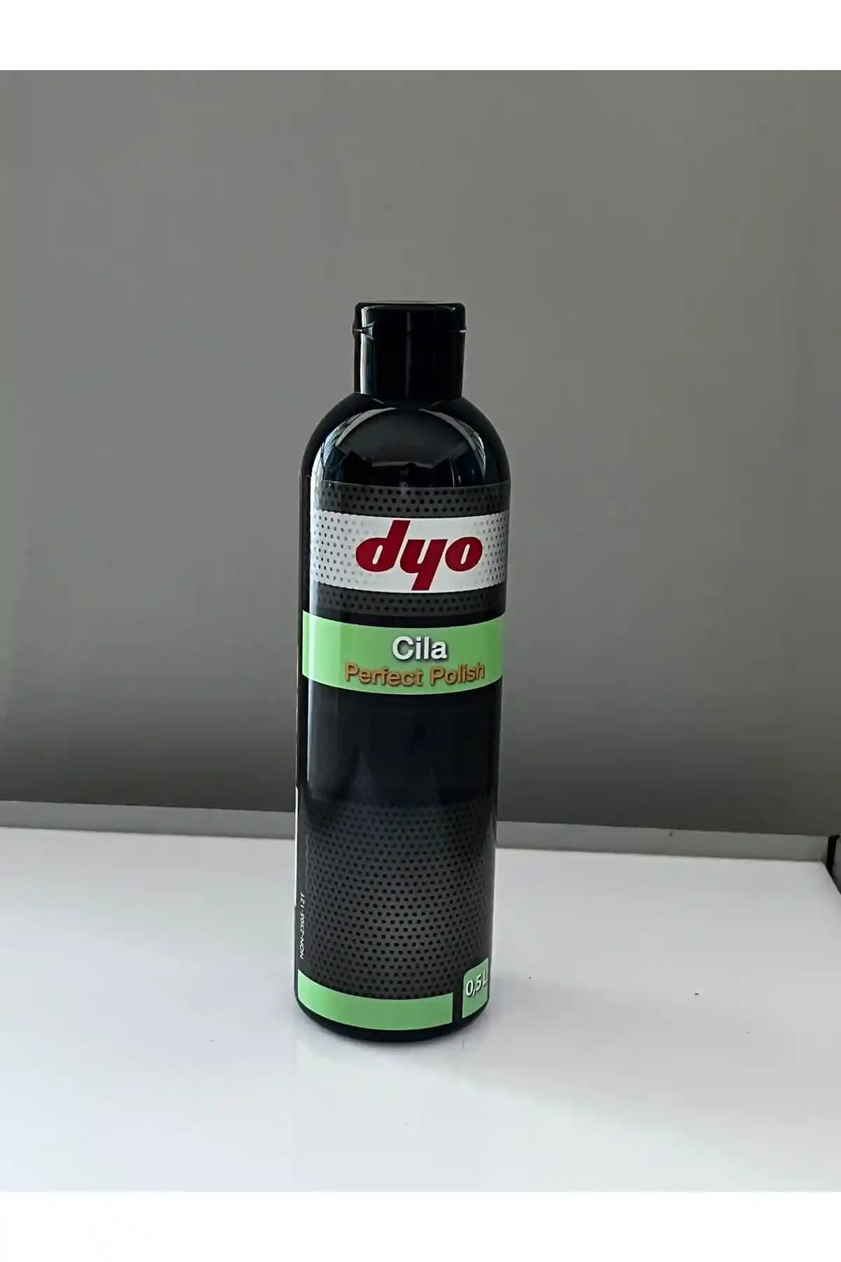 Dyo Cila Perfect Polish 500 ml: Tek Formülle Temizleyici ve Parlatıcı Etkiler