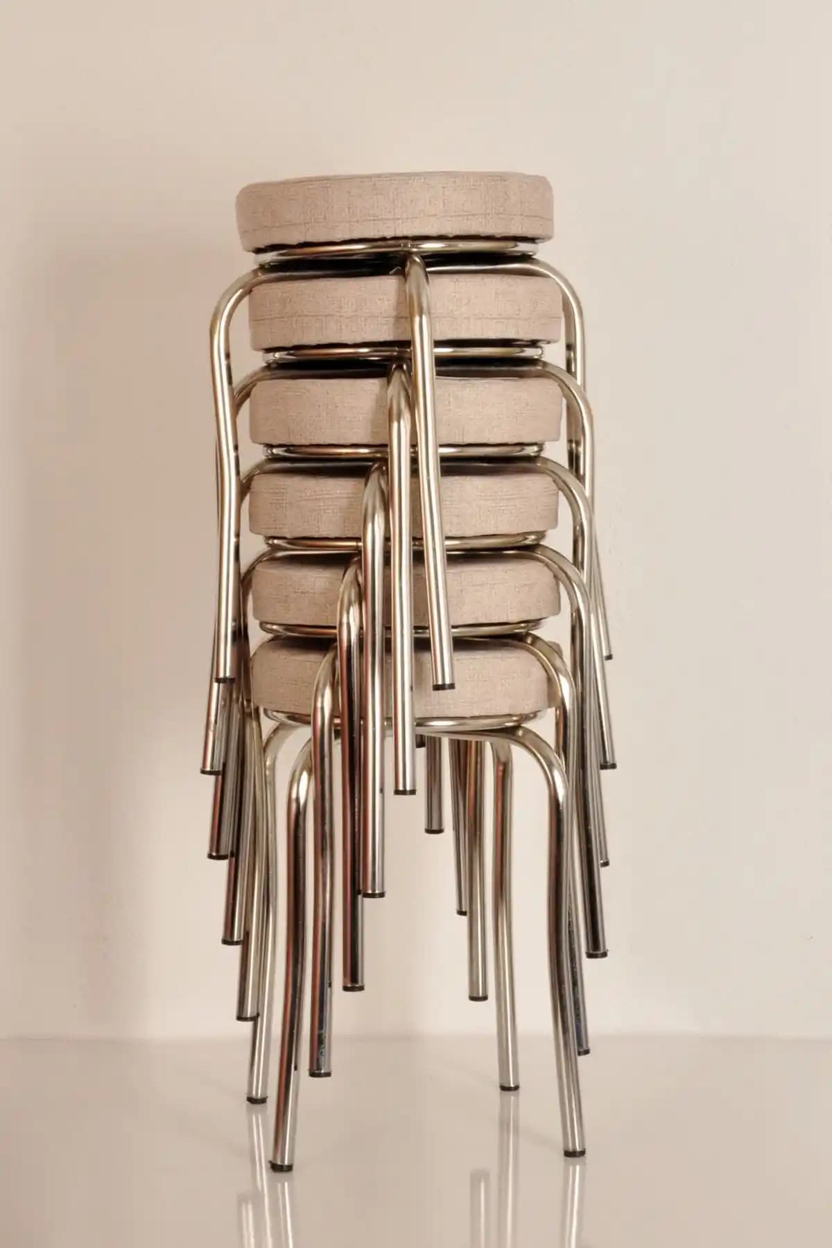 AKK TİCARET Modern 6'lı Krem Desenli Kumaş Nikelajlı Mutfak Taburesi Seti