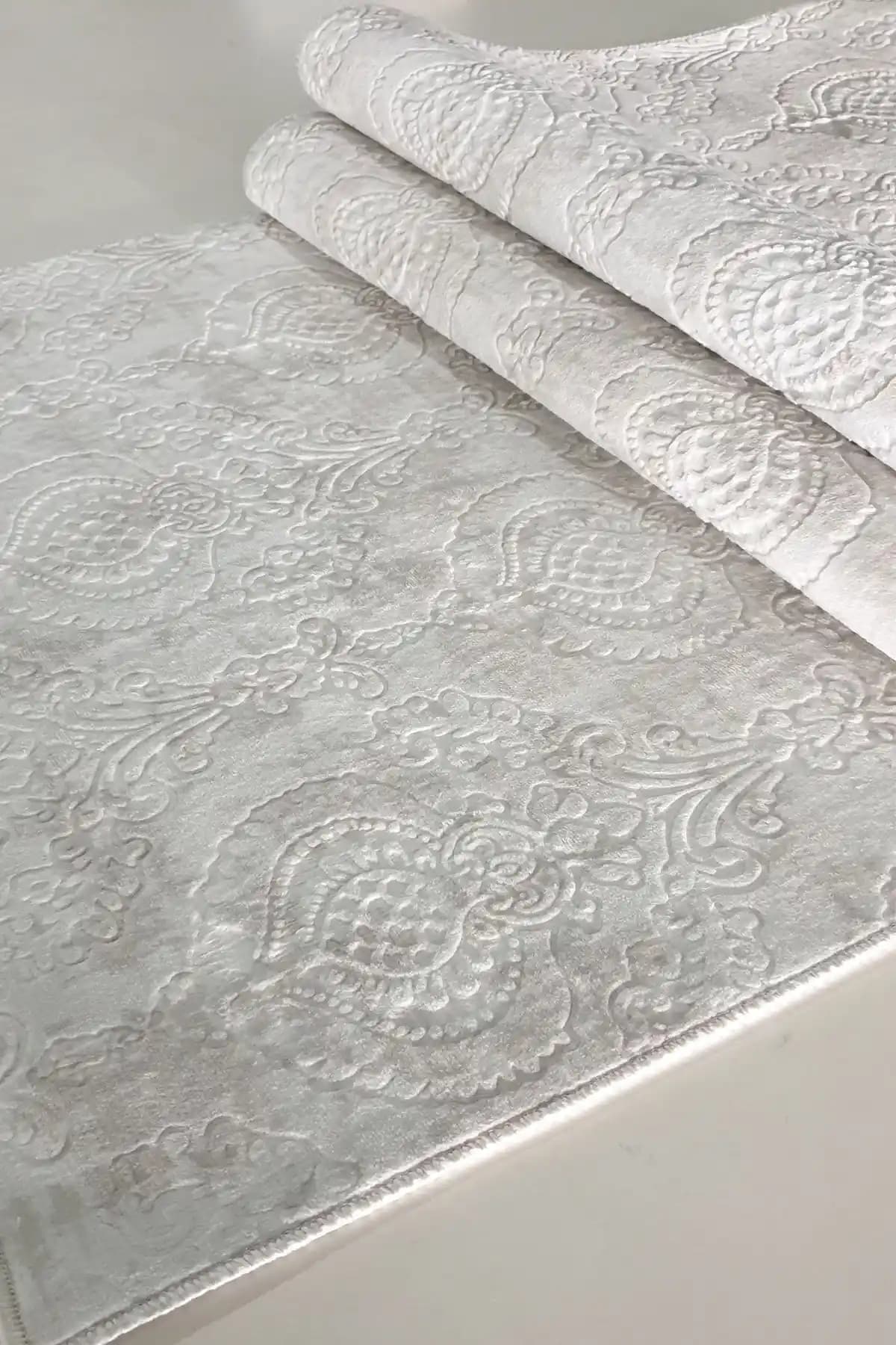 Babil Home Kaymaz Tabanlı Kesme Rulo Halı: Estetik ve Kullanışlı İç Mekan Dekorasyonu Ürünü