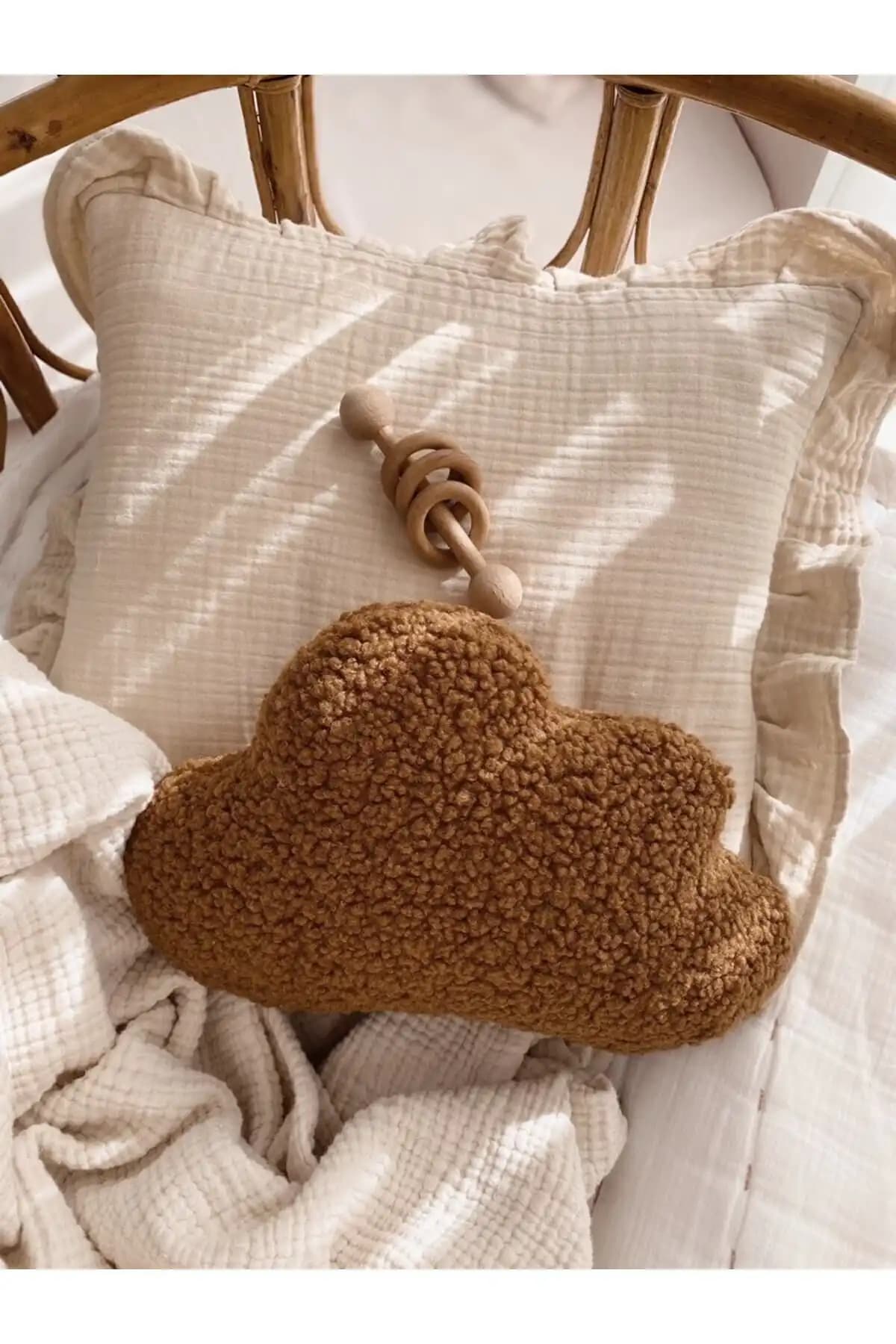Bohemoon Teddy Bulut Yastık Çocuk ve Bebek Odası Dekorasyonunda Şıklık ve İşlevsellik