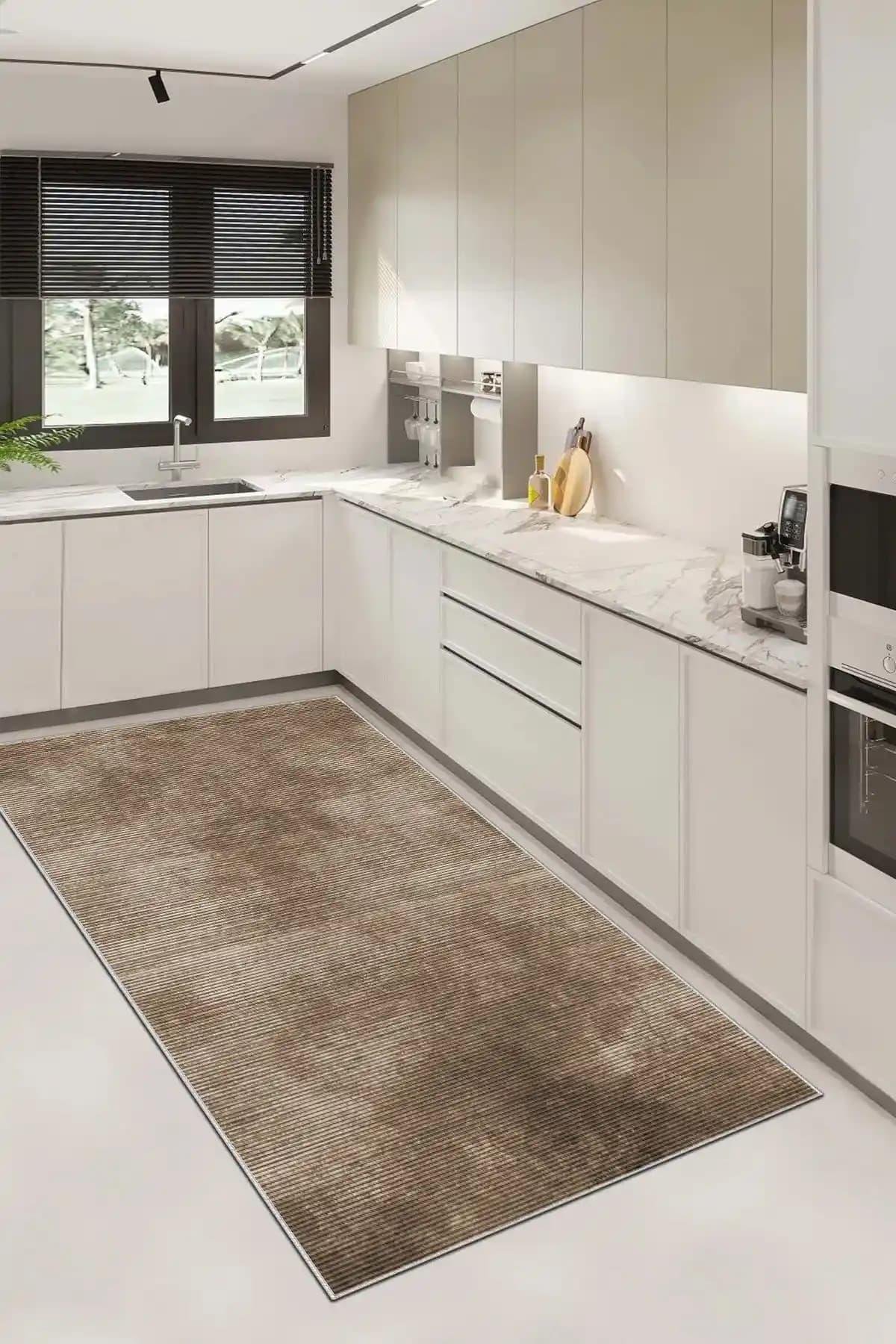 DF Home Kesme Mutfak Halısı: Modern ve İnce Tasarımıyla Funkisyonel Çözüm