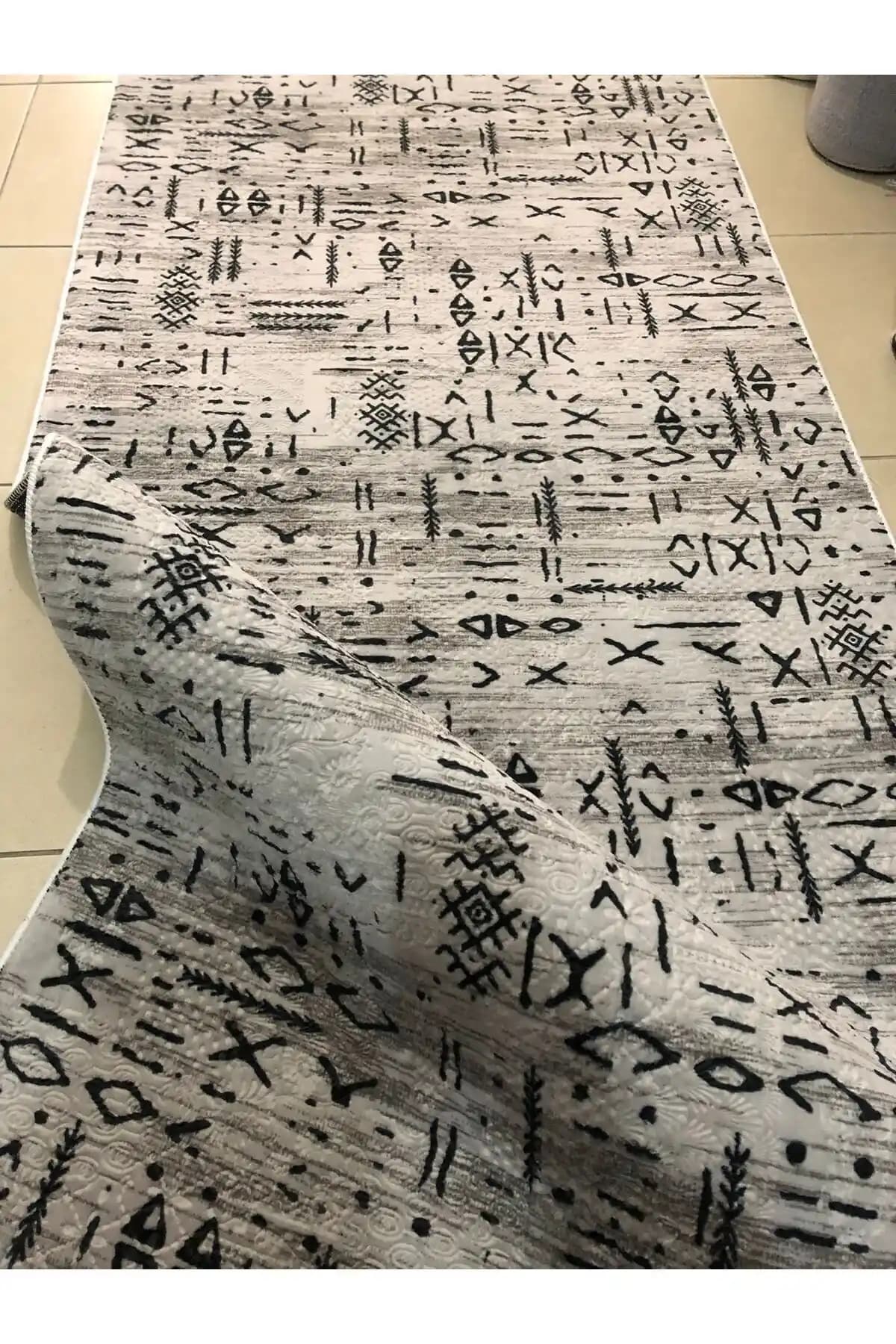 MBA Iskandinav Desen ve NEVA HOME Dijital Baskılı Halı Karşılaştırması