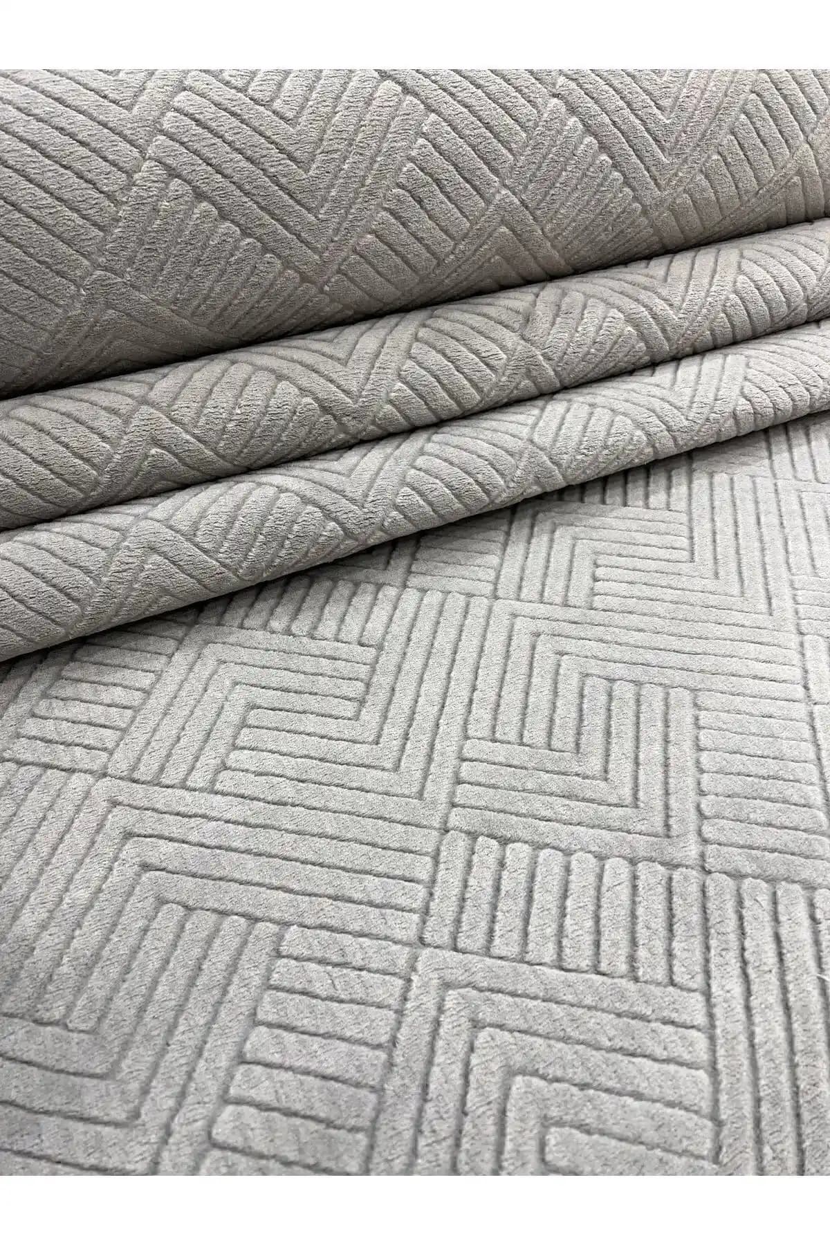 Merinos Rölyef Kaymaz Taban Halı Yollukları: Modern ve Dayanıklı Seçenekler