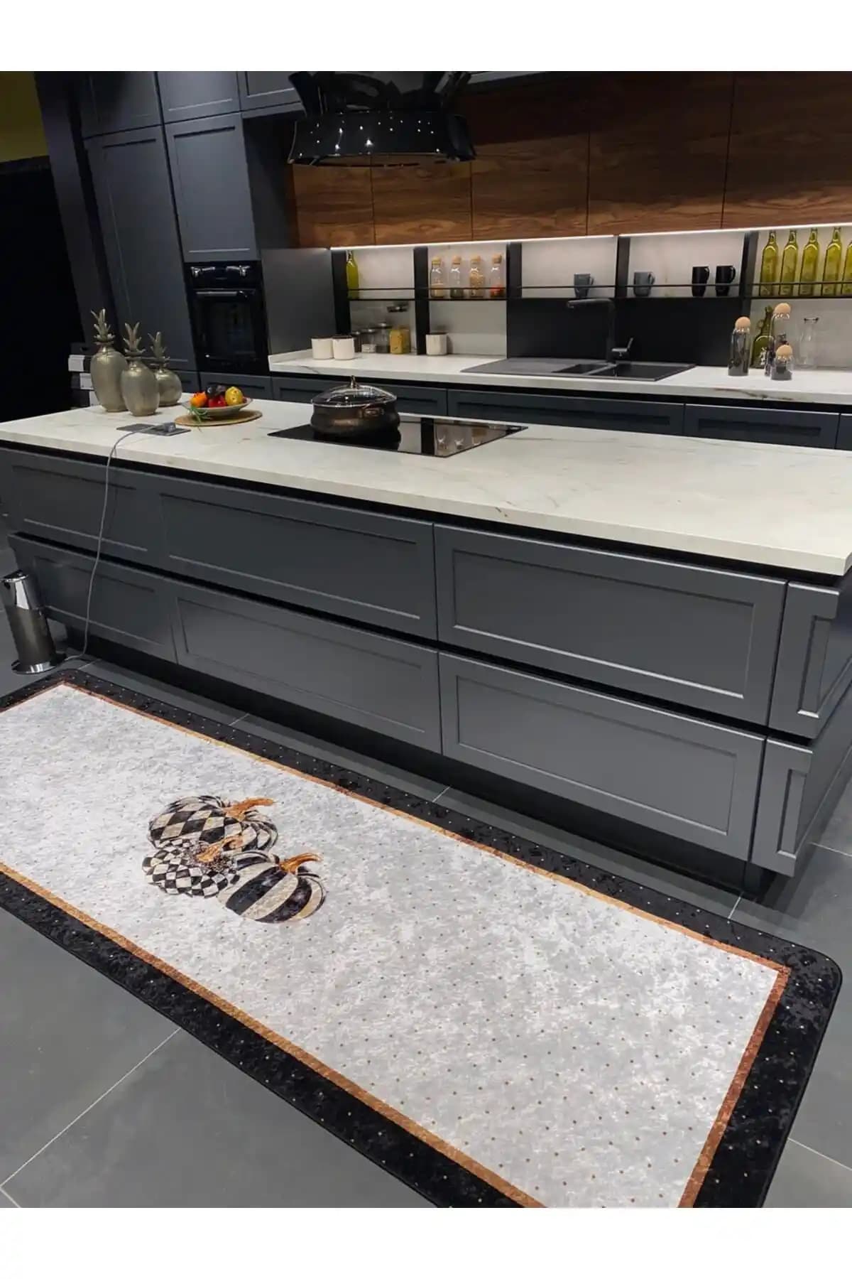 Modern Damlalı Balkabağı Desenli Lateks Deri Taban Mutfak Halısı Güvenli ve Şık Tasarım