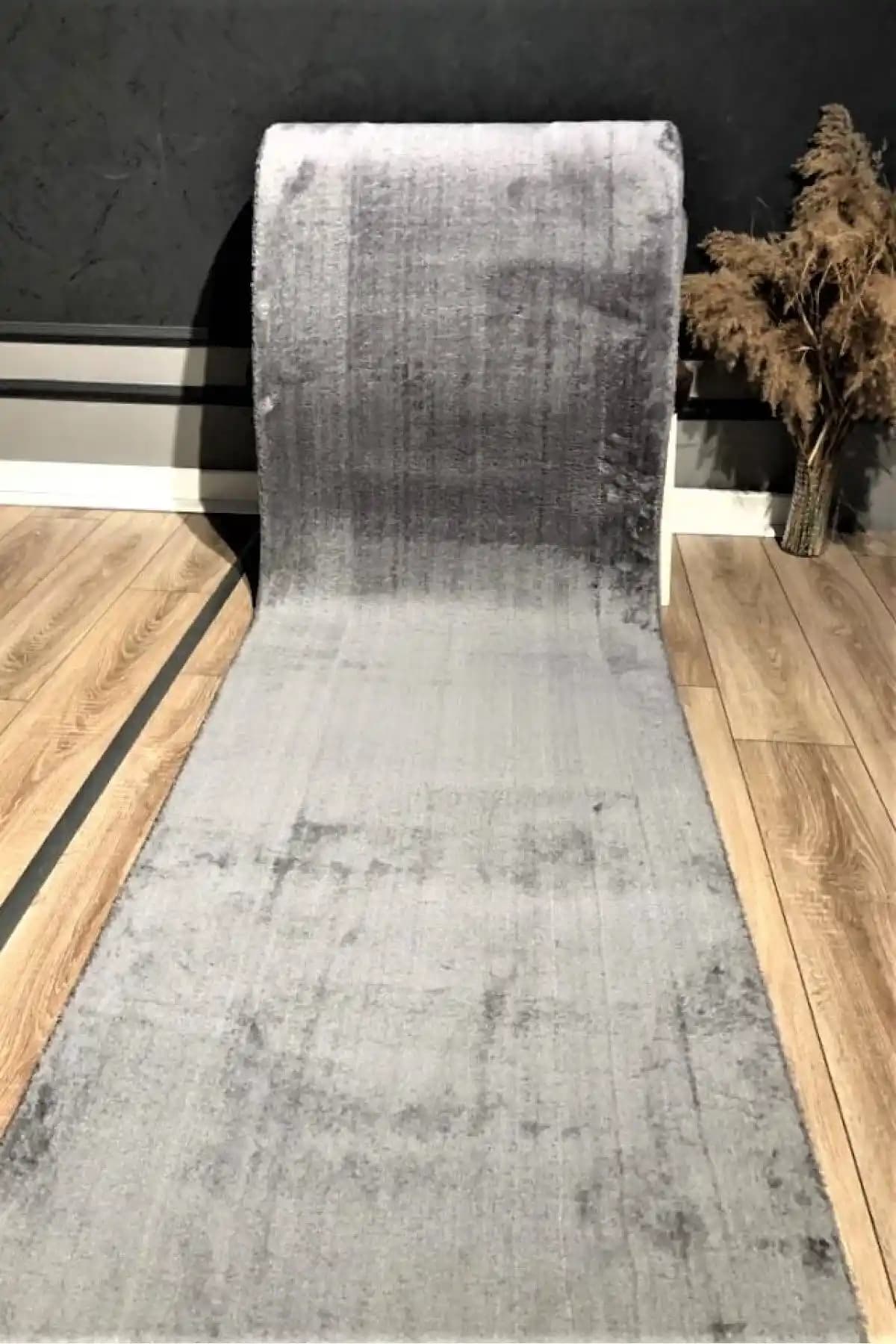 Sarar Lüx Post Peluş Kesme Halı Yolluk Modern, Dayanıklı ve Kaymaz Tasarımıyla