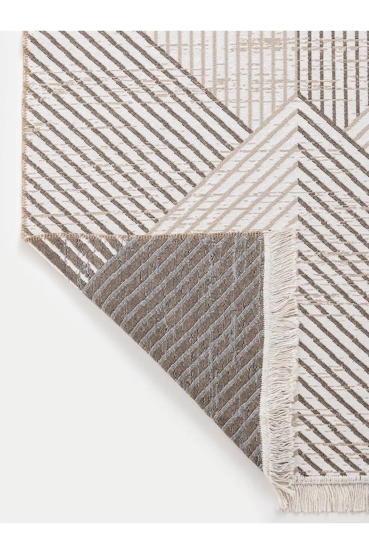 SARAZ HALI Bohem Serisi Kilim Bej: Estetik ve Fonksiyonellik Bir Arada