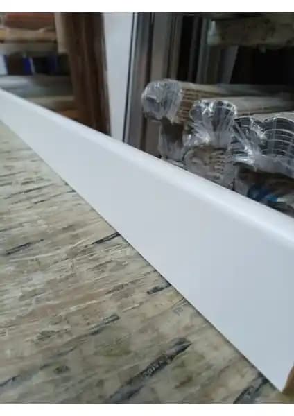 Borella Parke Süpürgelik Beyaz Lake 8cm - Estetik ve Dayanıklı İç Mekan Detayları