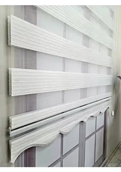 BBB Pliseli ve Dar Pliseli Zebra Stor Perdeler: Beyaz MZ480 ve Krem MZ321 Karşılaştırması