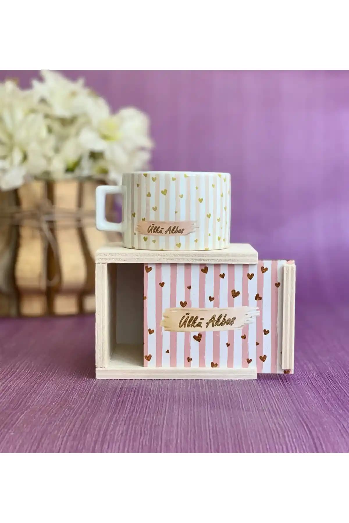 Gift Moda Kişiye Özel Altın Işıltılı Kalp Tasarımlı Kutulu Kupa - Şık ve Anlamlı Hediye