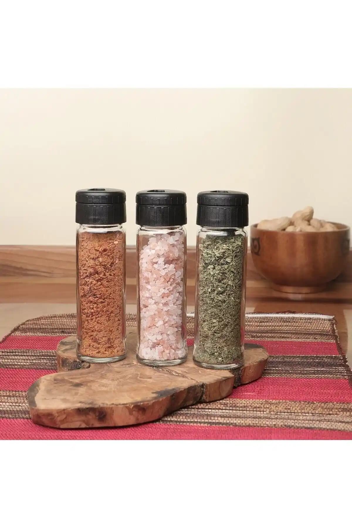 Melik's Pine 3'lü Siyah Kapaklı Cam Baharat Takımı - Şık ve Fonksiyonel Tasarım