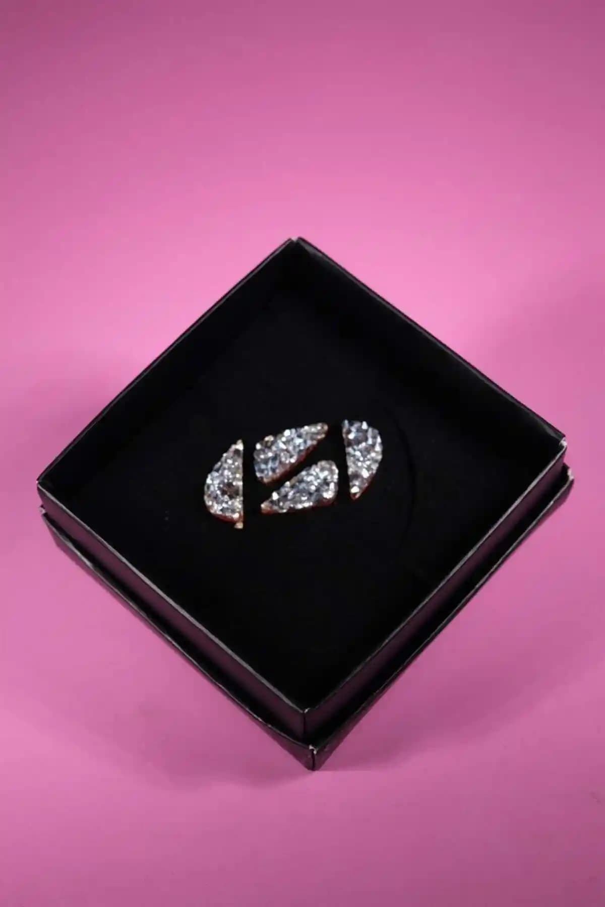 TASARIM ARABAM Atike Elif Akın Gümüş Direksiyon Taşı Hyundai Araçlar İçin Şık Aksesuar