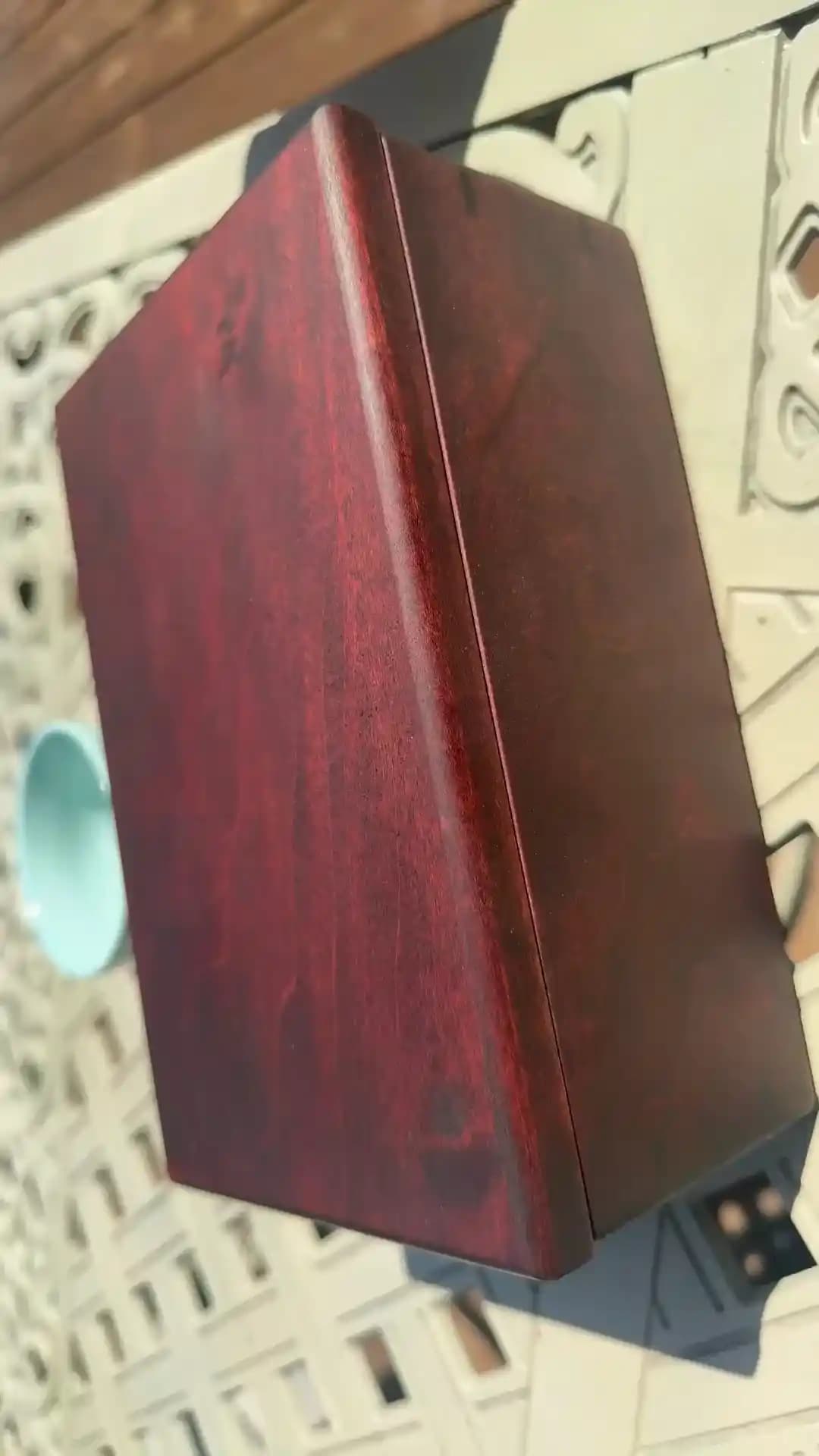 Ahşap Kutularda Renk Solması Nedenleri ve Etkili Koruma Yöntemleri