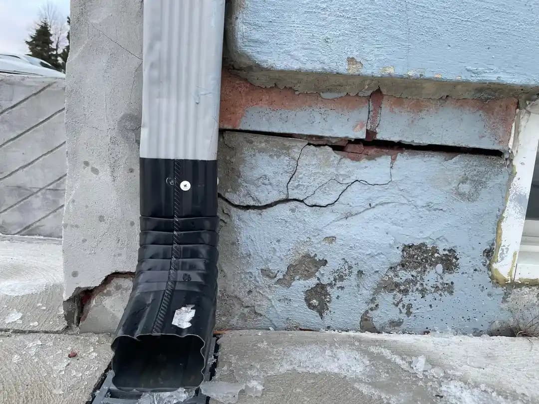 Beton Çatlakları: Nedenleri, İzlenmesi ve Yapısal Mühendis İncelemesi Gerekliliği