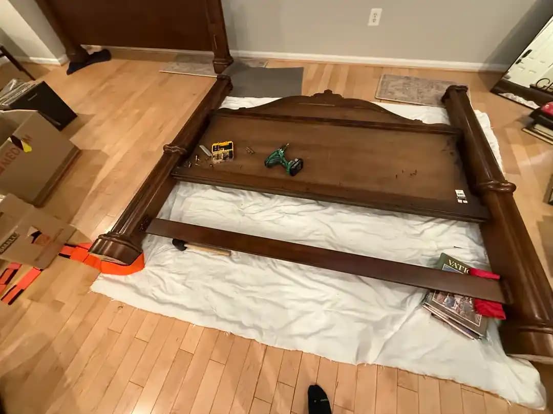 Büyük Posta Yatak Çerçevesi Sökme Yöntemleri ve Taşıma Zorlukları