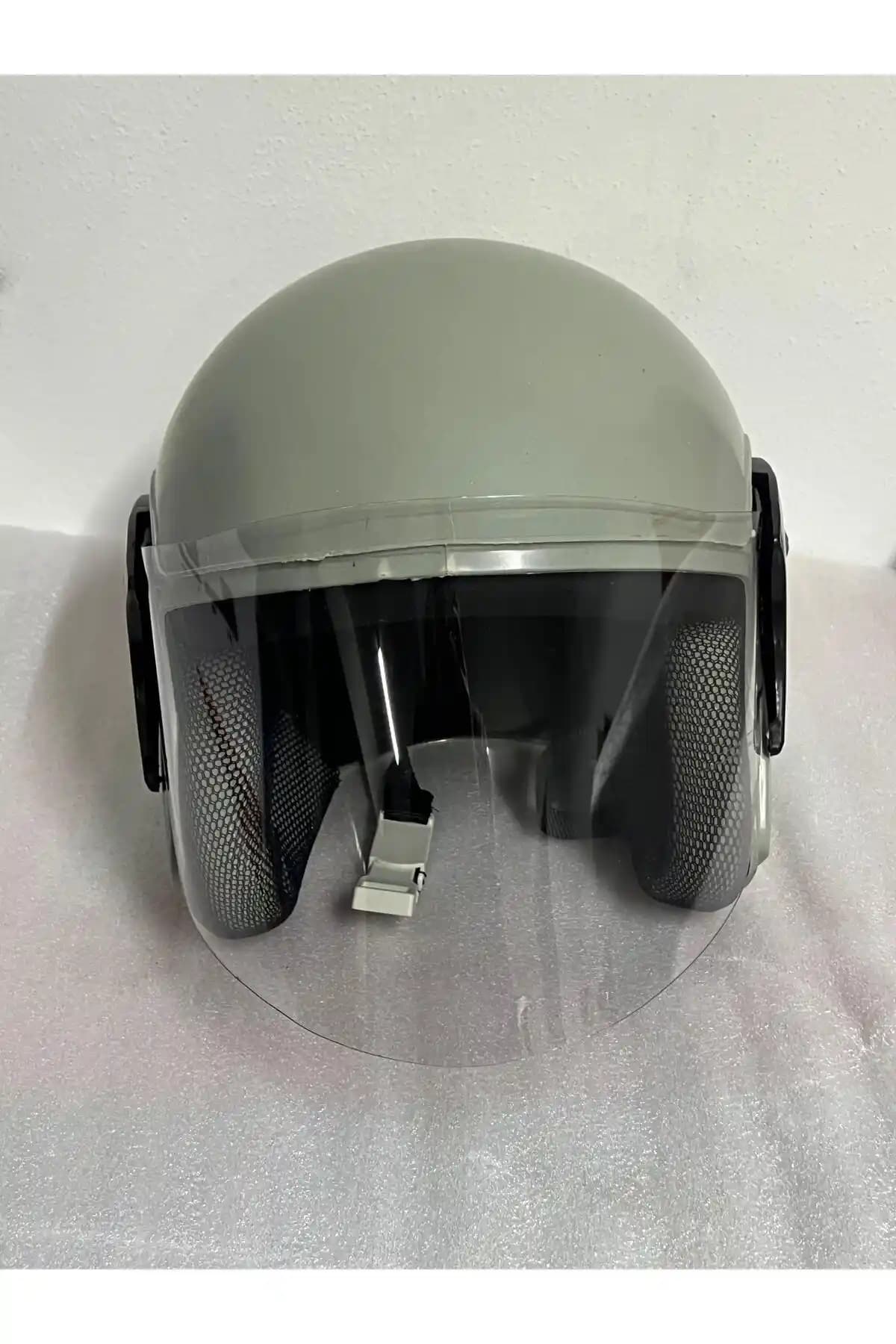 Cesastore Motosiklet Yarım Kask - Güvenlik ve Şıklık Sunan Modern Tasarım