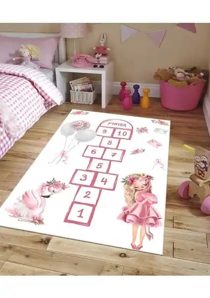 Çocuk ve Ev Halıları Karşılaştırması: Yıkanabilir, Kaymaz ve Tasarım Özellikleri