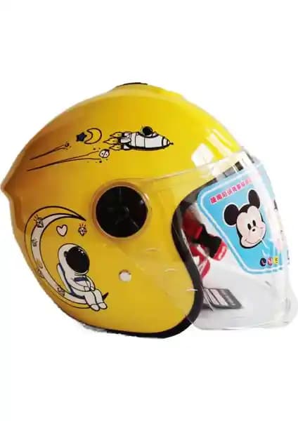 Çocuk ve Motosiklet Kaskları Karşılaştırması: Güvenlik, Tasarım ve Kullanım Özellikleri