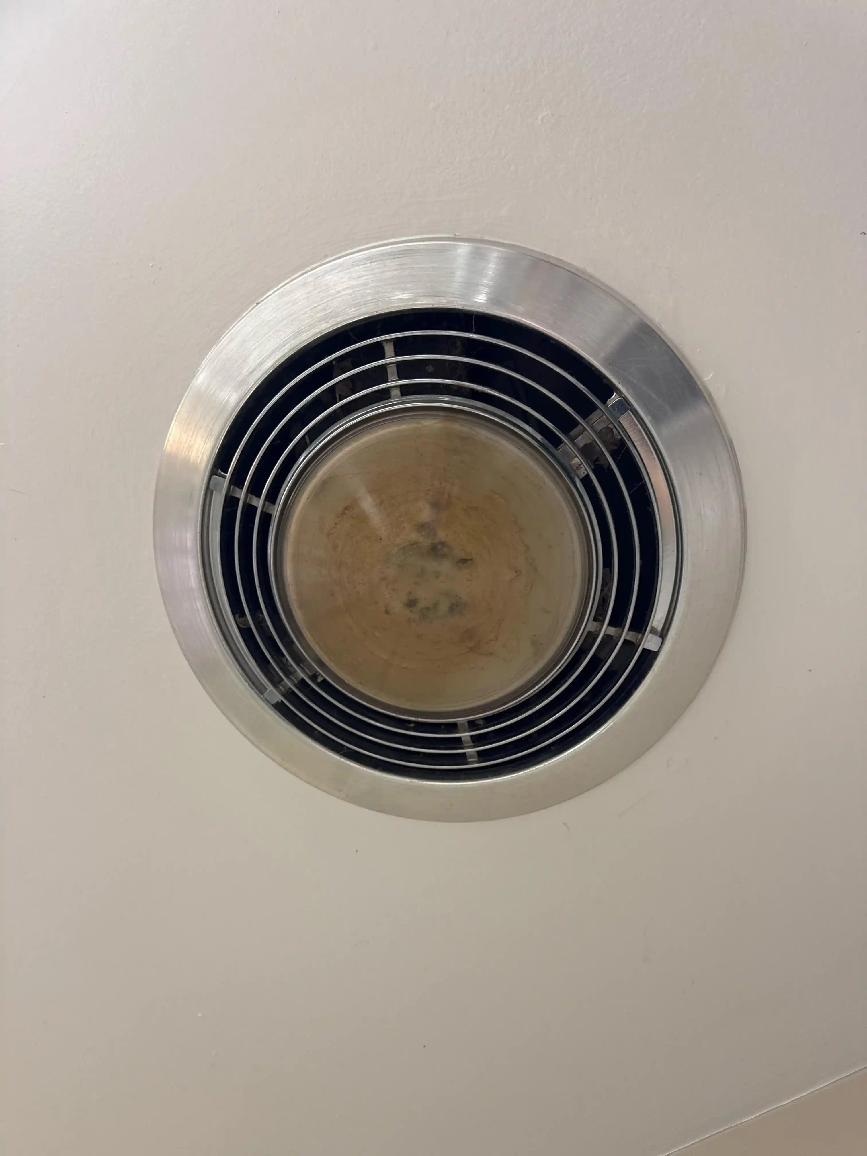 Eski Egzoz Fanı Nasıl Sökülür: Adım Adım Temizlik ve Bakım Rehberi