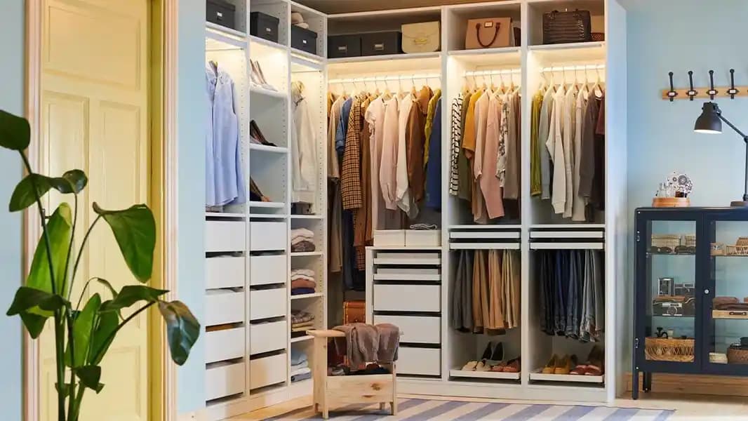 Ikea Pax Dolaplarının Eski ve Yeni İç Yapılarının Teknik ve Kullanım Farkları