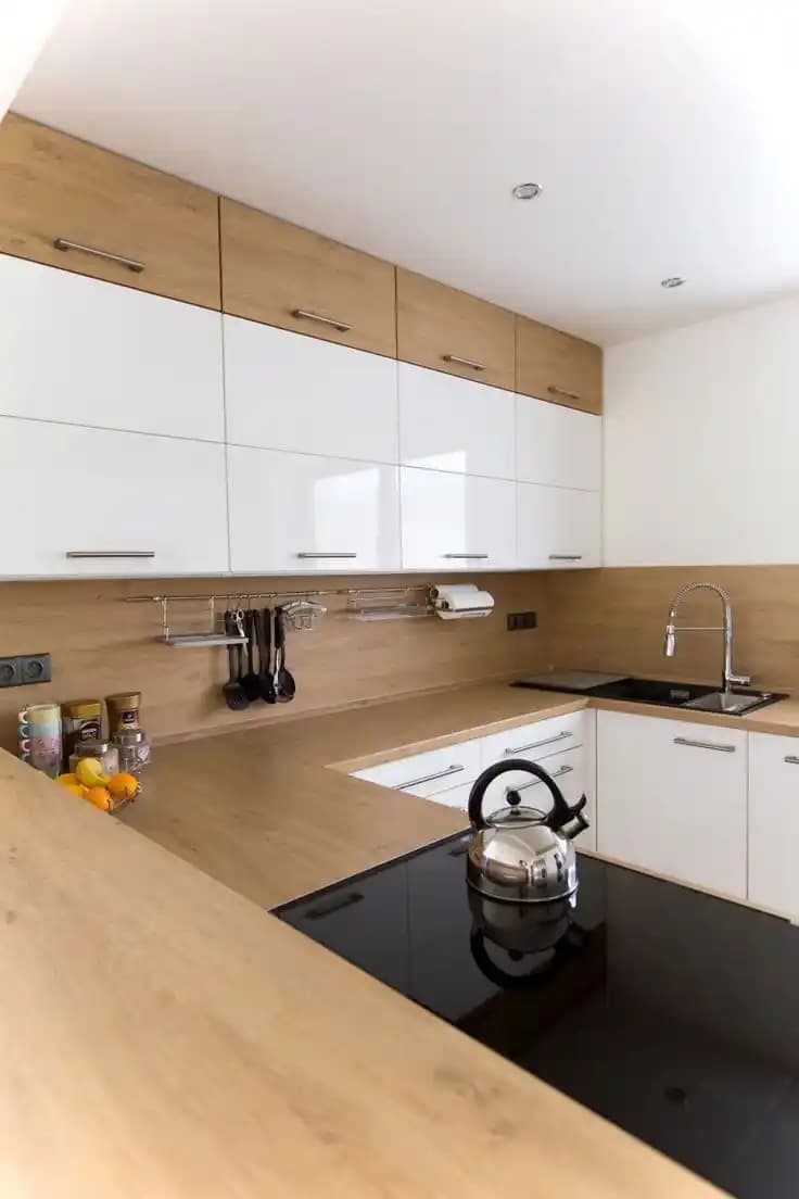 Laminat Tezgahların Dayanıklılığı, Estetik Çeşitliliği ve Kullanım Avantajları