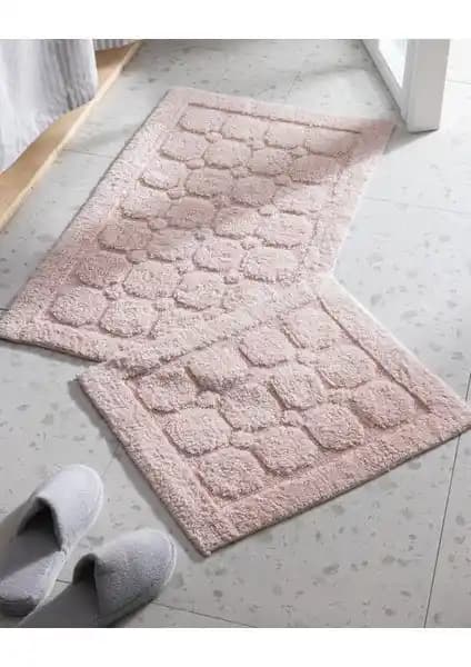 Madame Coco Annabella ve Najac Banyo Paspası Karşılaştırması: Malzeme, Boyut ve Kullanım Özellikleri
