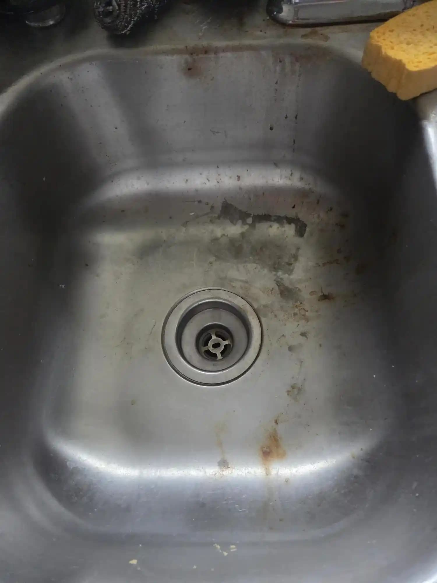 Müteahhitlerin Lavaboya Dökebileceği Malzemeler ve Tesisata Etkileri Hakkında Bilgi