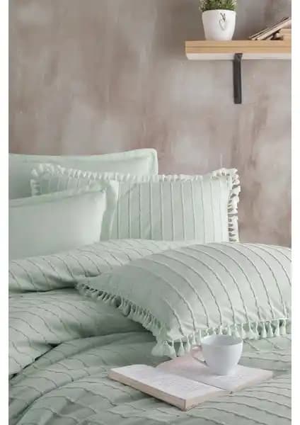 Nordqueen %100 Pamuk Çift Kişilik Püsküllü Nevresim Takımı: Şık ve Dayanıklı Tasarım
