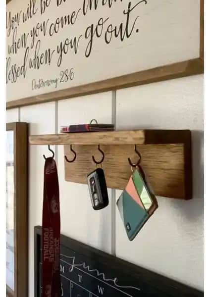 Alyones Giriş Yolu Düzenleyici: Ahşap ve Country Tarzı Dekoratif Çözüm