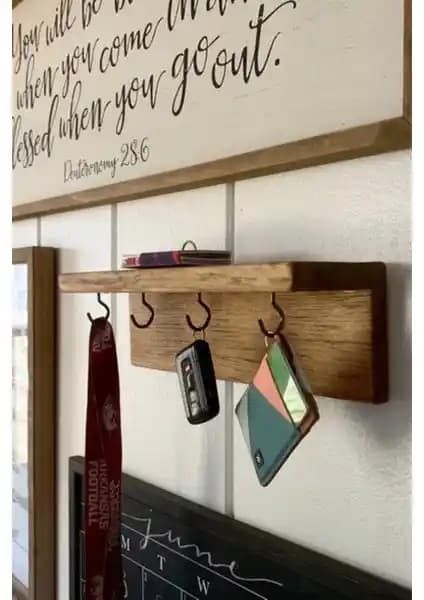 Alyones Giriş Yolu Düzenleyici: Ahşap ve Country Tarzı Dekoratif Çözüm