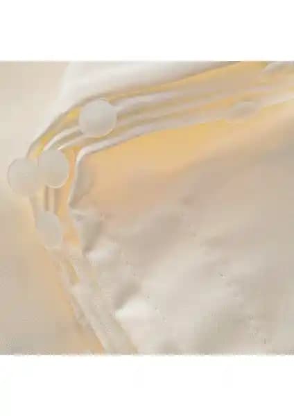 Arolife Taç Saten Güneşlik Perde: Şıklık ve İşlevselliğin Birleşimi