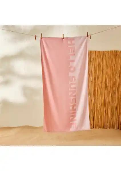 Bella Maison Pamuk Hello Summer Plaj Havlusu: Sağlıklı ve Şık Yaz Aksesuarı