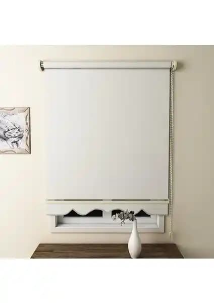 Brillant Düz Stor Perde: Şık ve Fonksiyonel Modern Perde Çözümü