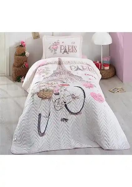 Clasy Paris Love Tek Kişilik Pembe Yatak Örtüsü Şıklık ve Romantizmi Yatak Odanıza Taşıyor