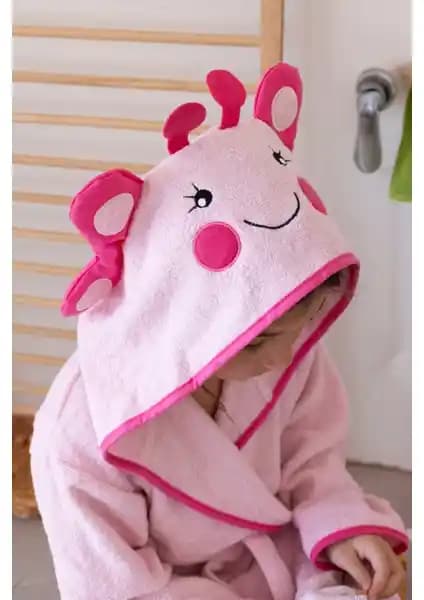 Çocuklar için Kapüşonlu Bornoz: Sıcak ve Sevimli Tasarım ile Konfor Sağlar