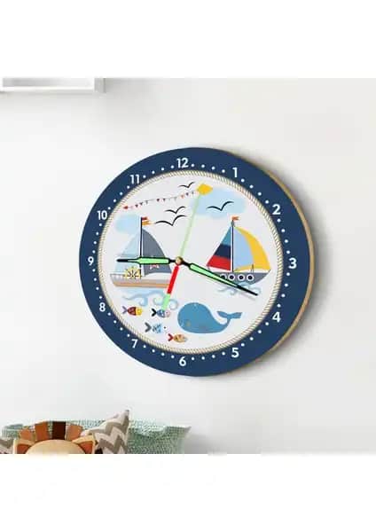 Denizci Rüyası Temalı Fosforlu Çocuk Odası Duvar Saati Güvenli ve Şık Tasarım