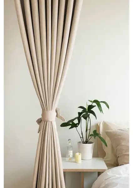 Devor Kadife Görünümlü Kalın Fon Perde Sütlü Kahve: Estetik ve Dayanıklı Ev Dekorasyonu Seçeneği
