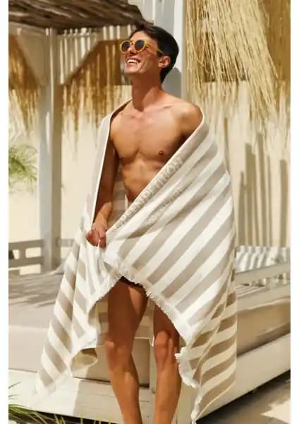 Doğa Dostu ve Şık Green Petition Delmor Sand Bej Plaj Havlusu - Sürdürülebilir Tasarım ve Konfor