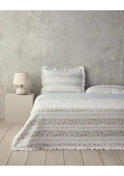 English Home Bloomy Stripe Tek Kişilik Yatak Örtüsü Takımı: Şık ve Dayanıklı Tasarım