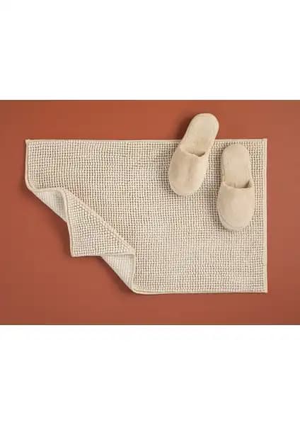 English Home Paige Polyester Banyo Paspası: Şık ve Fonksiyonel Banyo Dekorasyonu Ürünü