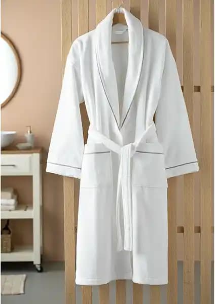 English Home Premium Kadife Bornoz: Yüksek Kalite ve Konfor Sunan Lüks Ev Giyim Ürünü