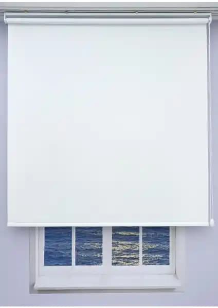 Esdeh Beyaz Ekonomik Stor Perde: Estetik ve Fonksiyonelliği Bir Arada Sunar