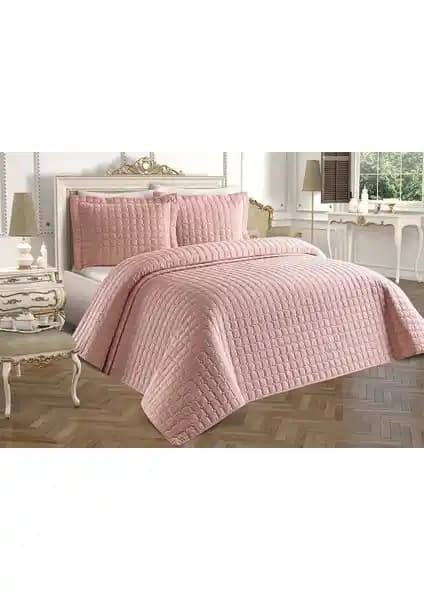 Estiva Çift Kişilik Modern Yatak Örtüsü: Şık ve Fonksiyonel Tasarım Özellikleri