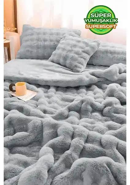 Evlen Home Collection Kürk Yatak Örtüsü: Şıklık ve Konforu Bir Arada Sunan Modern Tasarım