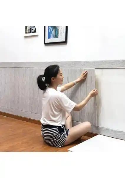 Gri Ahşap Kendinden Yapışkanlı Esnek Duvar Paneli ile Modern Dekorasyon Çözümleri
