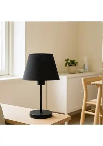 Homing Kumaş Başlık Siyah Gövde Abajur: Modern ve Şık Tasarım ile Fonksiyonel Aydınlatma