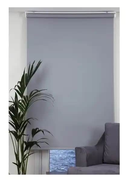 İthal Kalın Kumaşlı Açık Gri Mat Stor Perde: Modern ve Dayanıklı Dekorasyon Unsuru