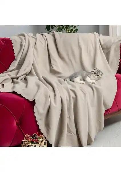 Latuda Concept Kaymaz Koltuk Örtüsü: Dayanıklı ve Estetik Çözümleler