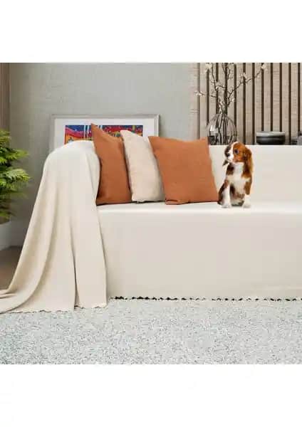 Latuda Concept Kaymaz Koltuk Örtüsü: Estetik ve Fonksiyonellik Bir Arada