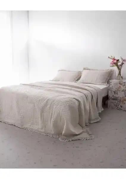 Madame Coco Maryon Çift Kişilik Yatak Örtüsü: Şık ve Fonksiyonel Modern Tasarım