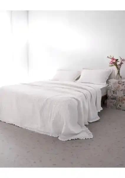 Madame Coco Maryon Tek Kişilik Yatak Örtüsü Beyaz Şıklık ve Konfor Sunar